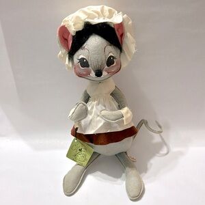 Annalee Pilgrim Mrs. Mouse Stuffed Posable Doll Vintage Decor Thanksgiving